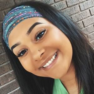 Meet your Posher, Brenna